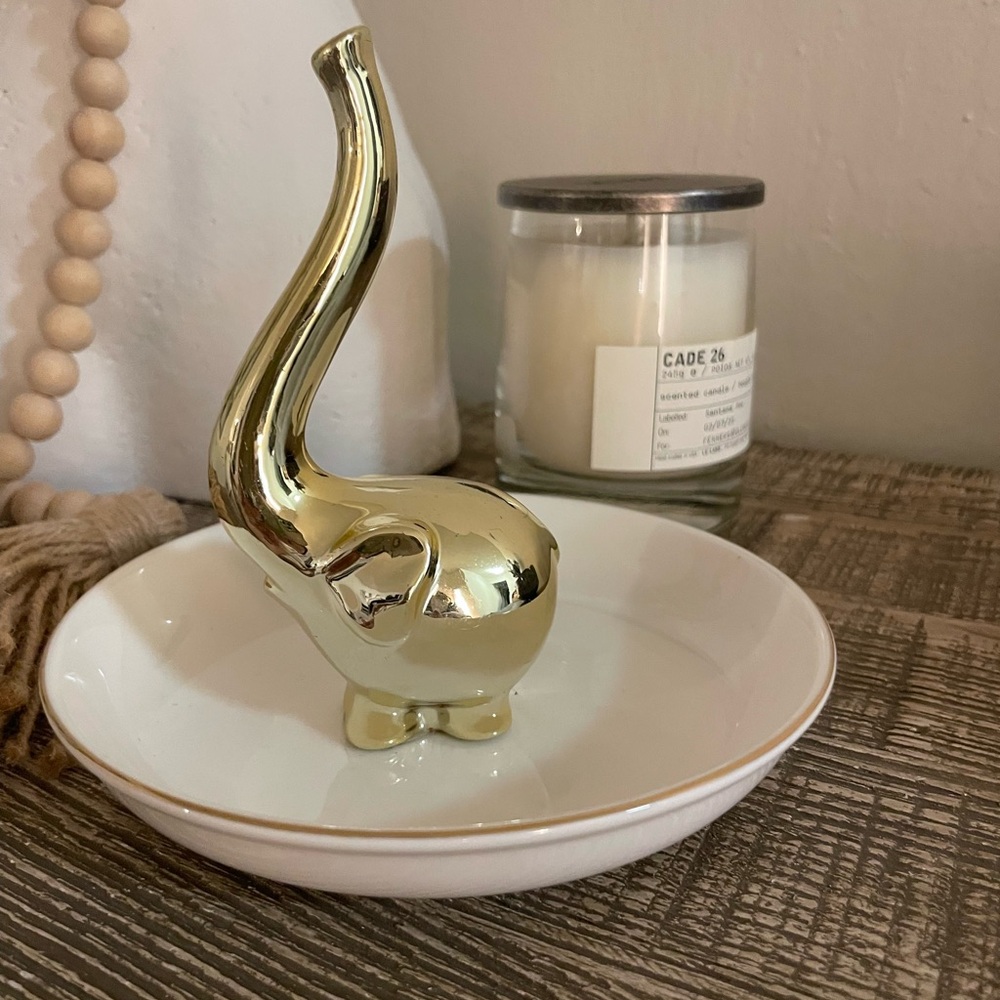 Gold Elephant Ring Holder
